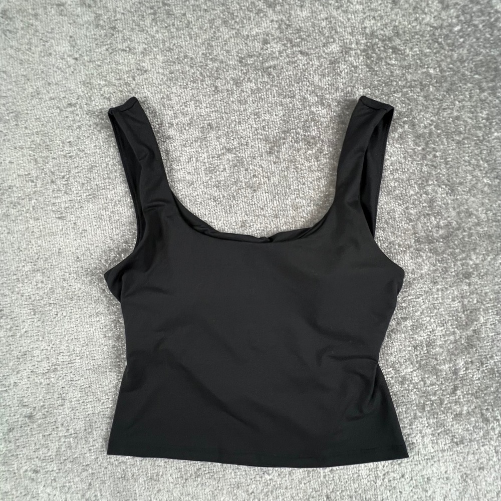 Fabletics Black Twisted Front Cropped Tank Top Built-in Bra Activewear Small